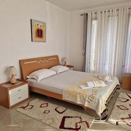 Studios M Улцинь Экстерьер фото