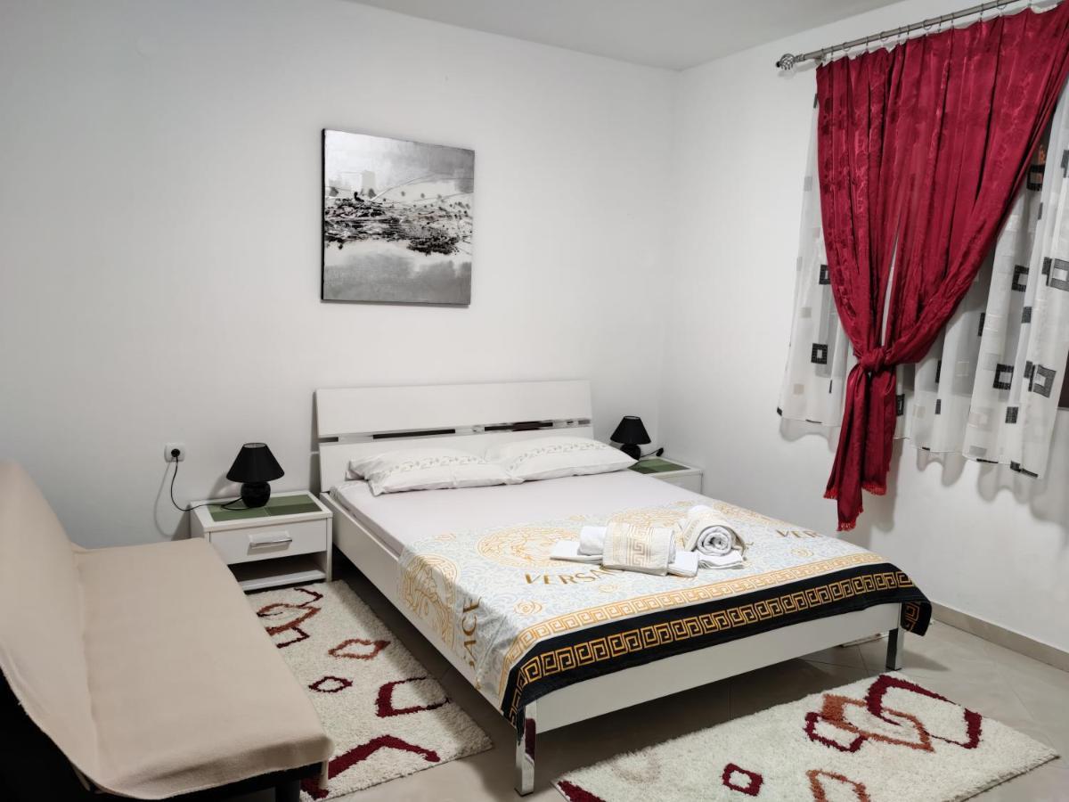 Studios M Улцинь Экстерьер фото