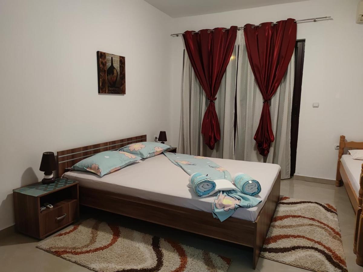 Studios M Улцинь Экстерьер фото